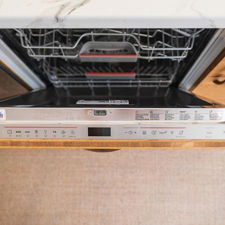 Gehobenes Ambiente In Historischer Wohnung Walting Luaran gambar